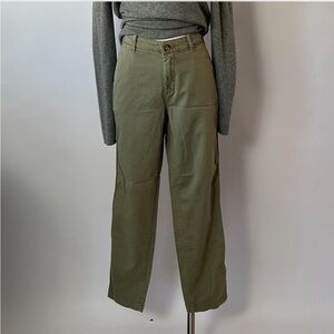 Quince Stretch Cotton Twill Girlfriend Chino
Pants size 27.